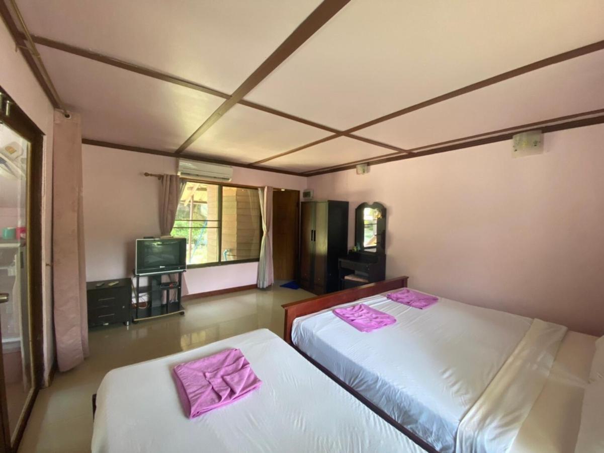 Отель Oyo 966 Boss Khaoyai Ban Bung Toei Экстерьер фото
